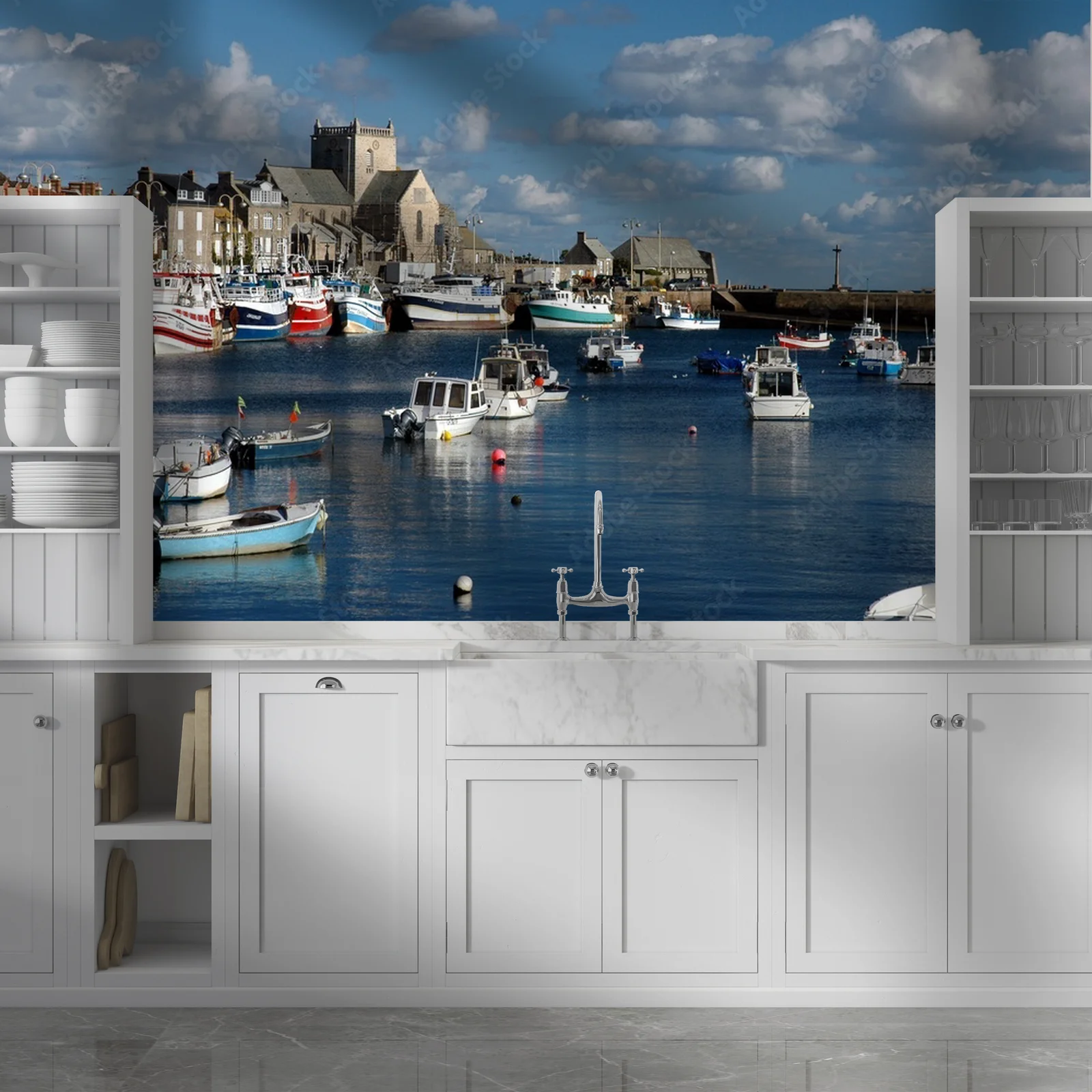 Spokojny port Barfleur w odcieniach błękitu