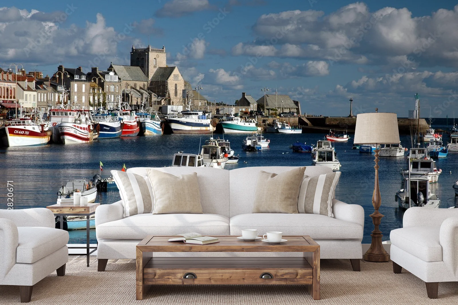 Spokojny port Barfleur w odcieniach błękitu
