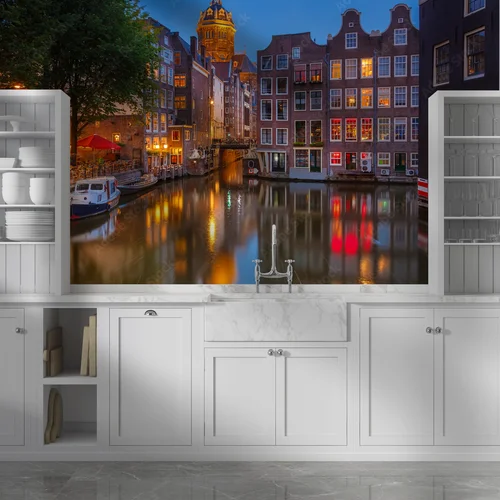 Nocne uroki Amsterdamu w zwiewnych odcieniach
