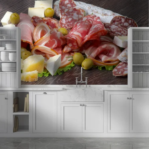 Efektowna kompozycja cold cuts w ciemnych odcieniach