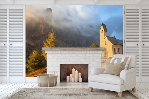 Urokliwa kapliczka w sercu Dolomitów
