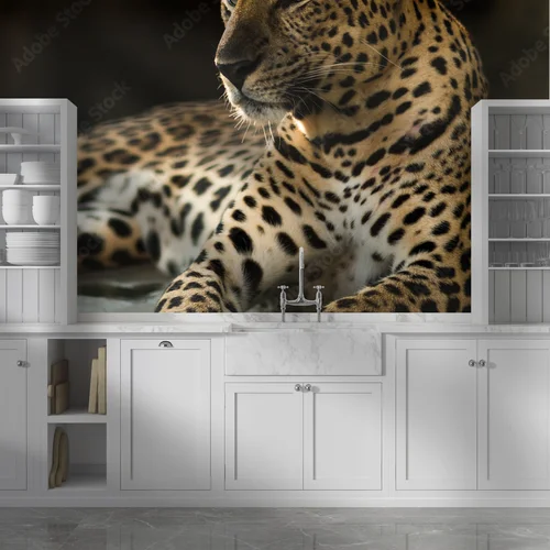 Mystyczny świat leopardów w nasyconych barwach