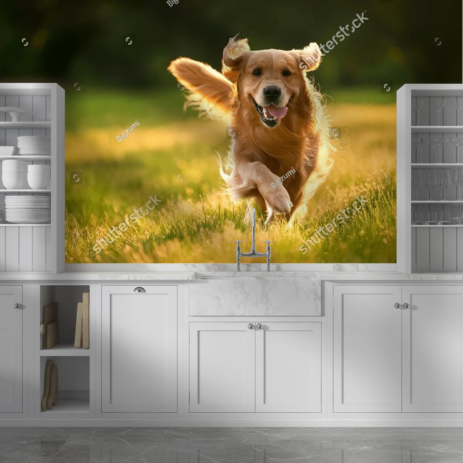 Radosny złoty retriever w sielankowych barwach
