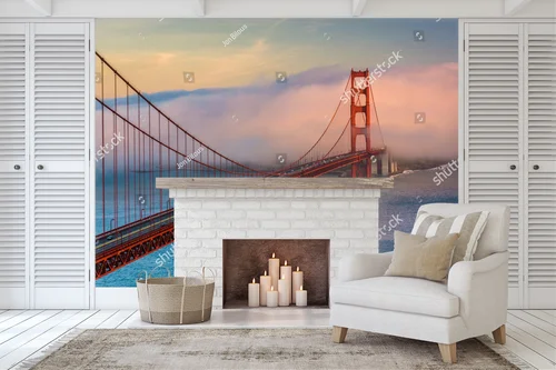 Zachwycający widok na most Golden Gate o zachodzie słońca