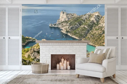 Poranek w Calanque de Sormiou: Magia w niebieskich odcieniach