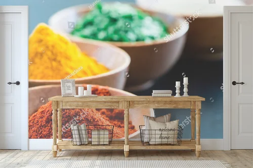 Aromatyczne przyprawy w naturalnych misach