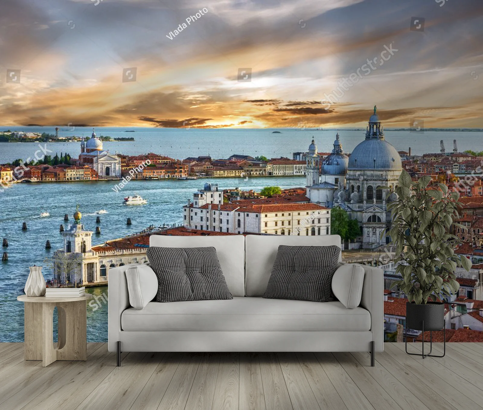 Panoramiczny zachód słońca nad Wenecją