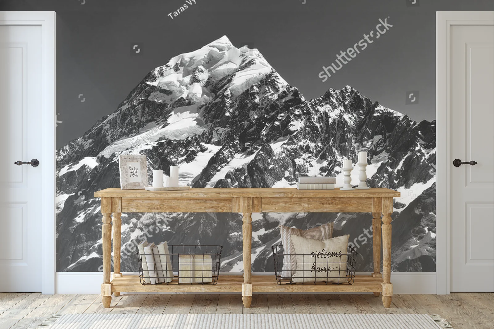 Dramatyczny widok na szczyt Mt Cook w czerni i bieli