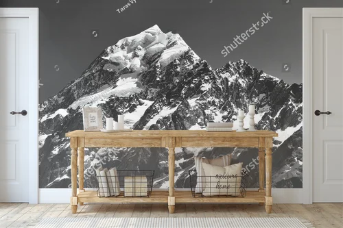 Dramatyczny widok na szczyt Mt Cook w czerni i bieli