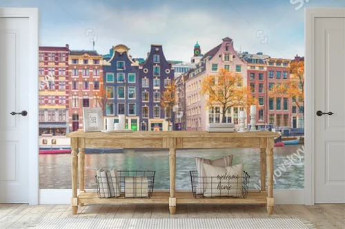 Malownicze widoki Amsterdamu w jesiennych kolorach