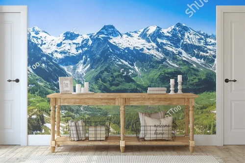 Alpejska panorama Grossglocknera w błękicie