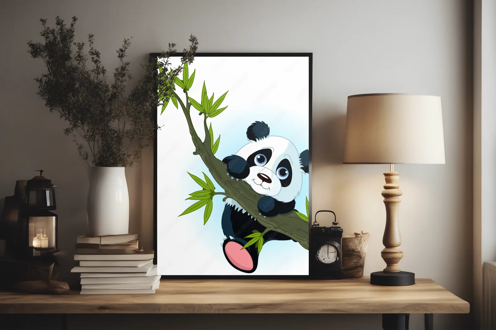 Urocza panda w wspinaczce na drzewo