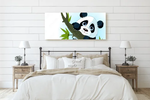 Urocza panda w wspinaczce na drzewo
