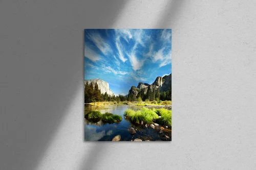 Oszałamiający widok na Yosemite w monochromatycznej tonacji