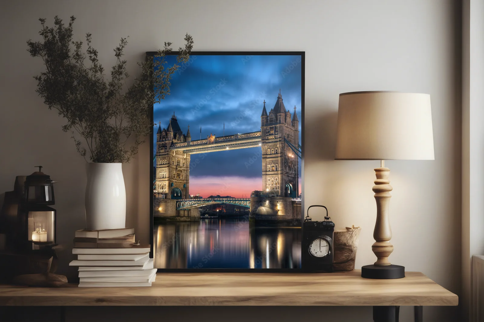 Magiczny Tower Bridge o zachodzie słońca