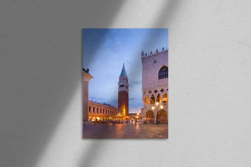 Magia wieczoru na Piazza San Marco