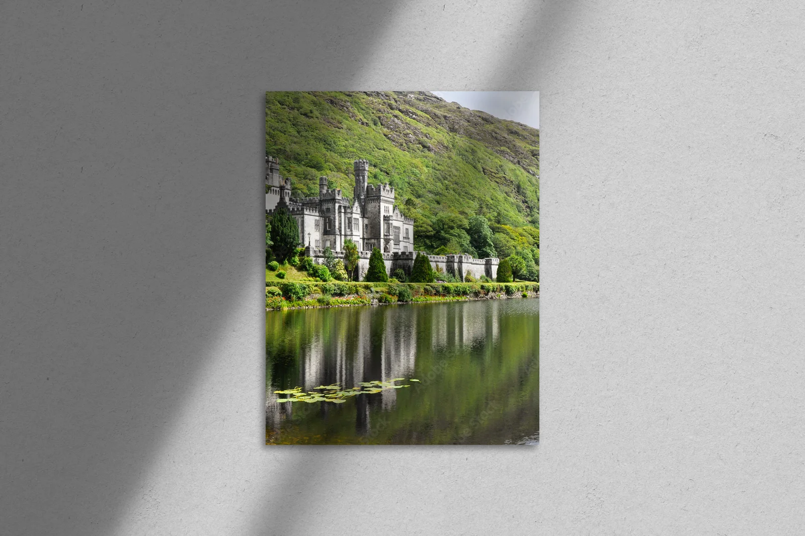 Nostalgiczne piękno Kylemore Abbey w irlandzkim krajobrazie