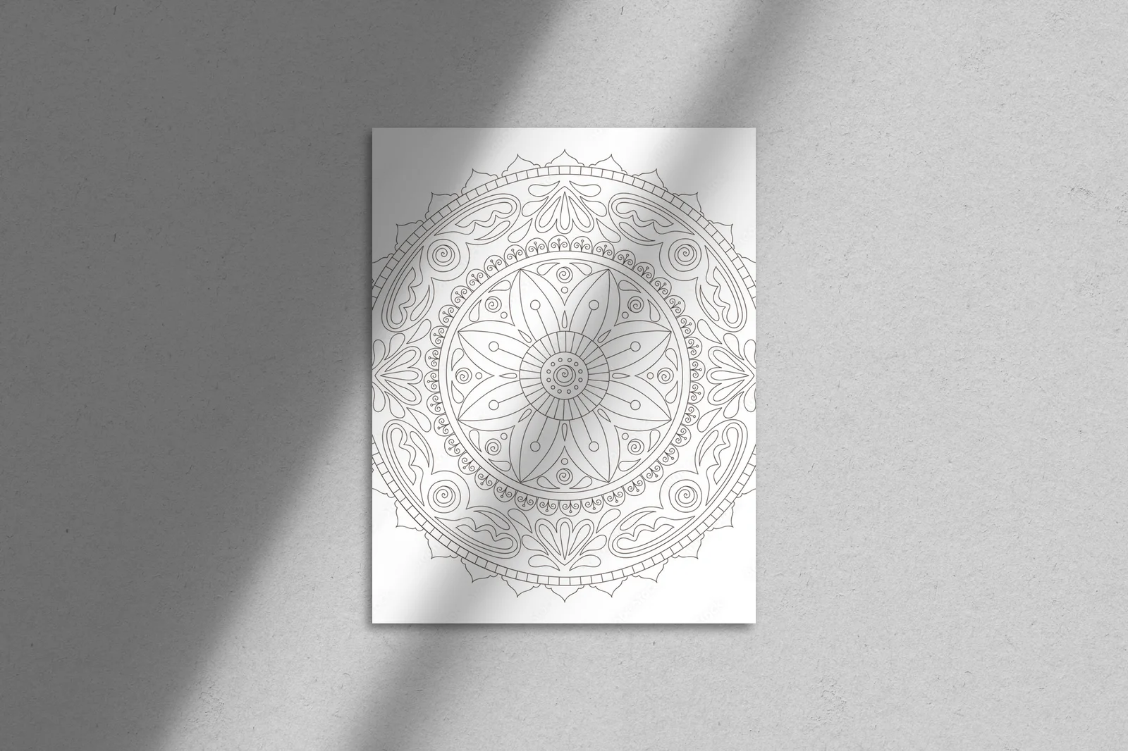 Elegancka mandala w białych odcieniach harmonii
