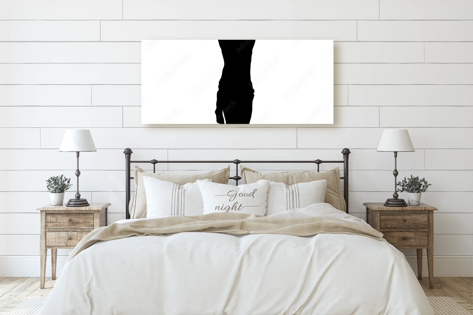 Misterne sylwetki w bieli i czerni - symbol ducha