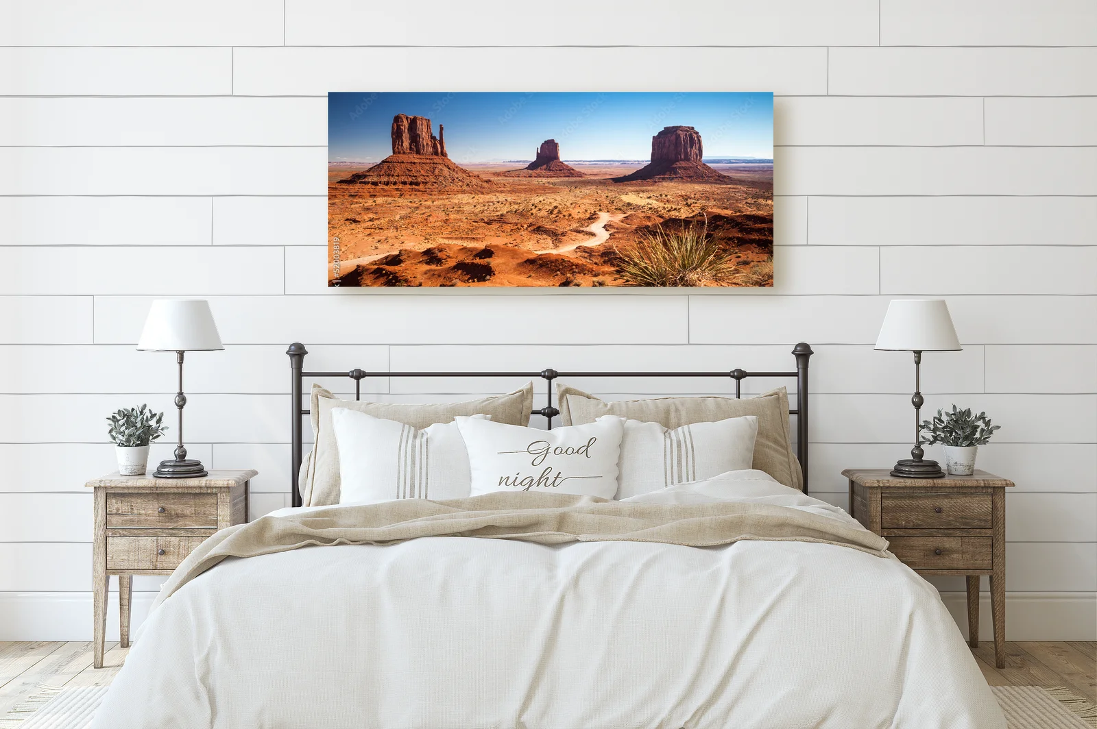 Niebieskie odcienie Monument Valley w amerykańskim krajobrazie