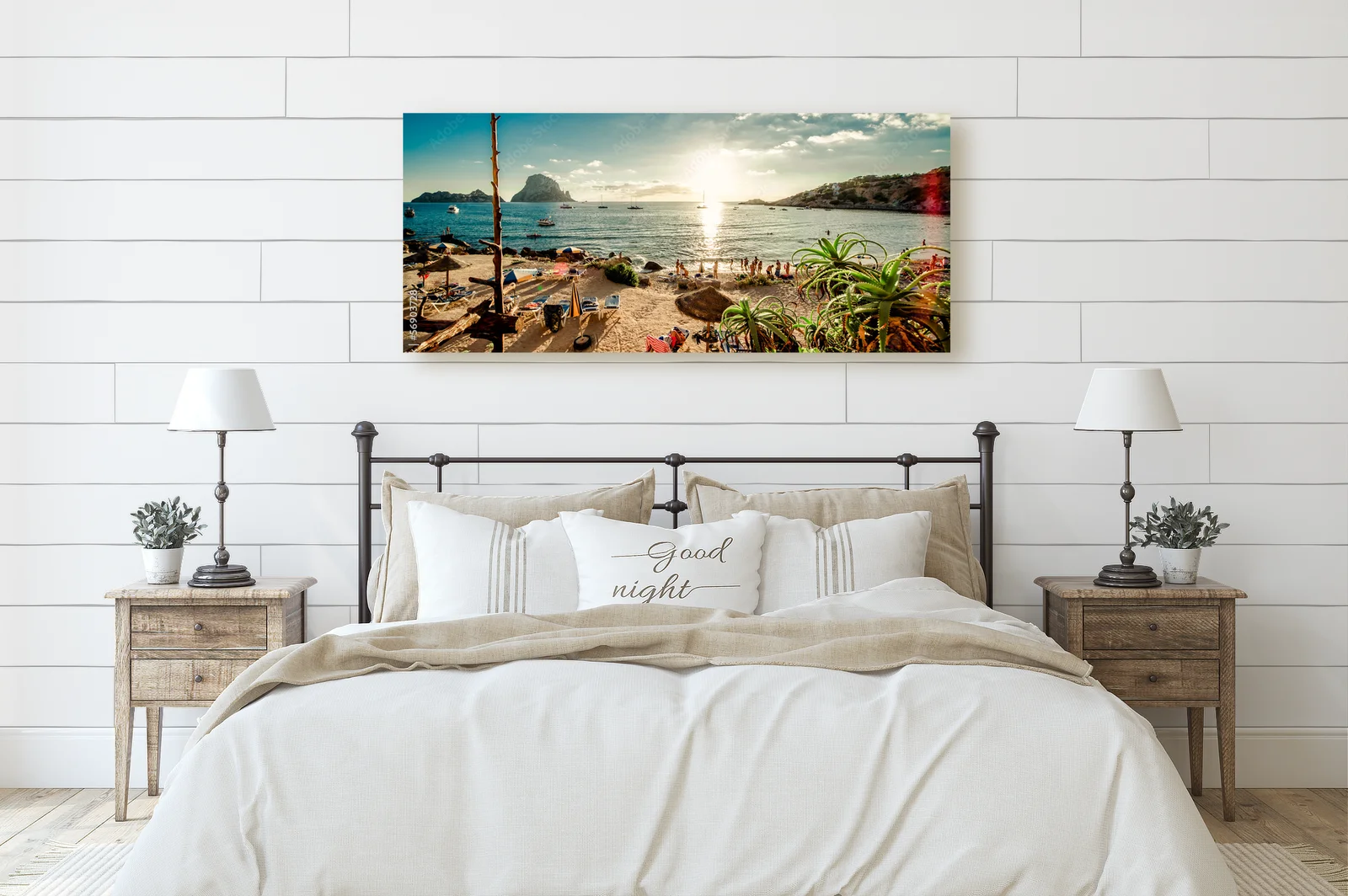 Tajemnice plaży Cala d'Hort w magicznej Ibizie