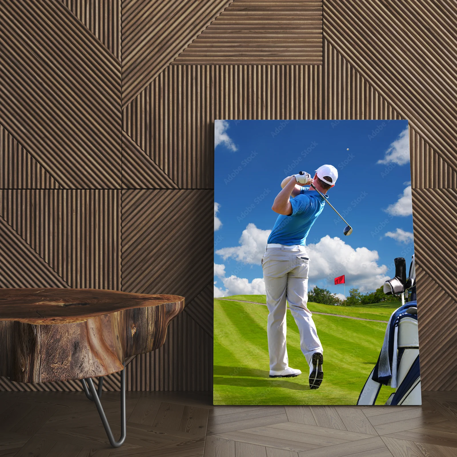 Wspaniały golfowy zachód słońca w żywych barwach
