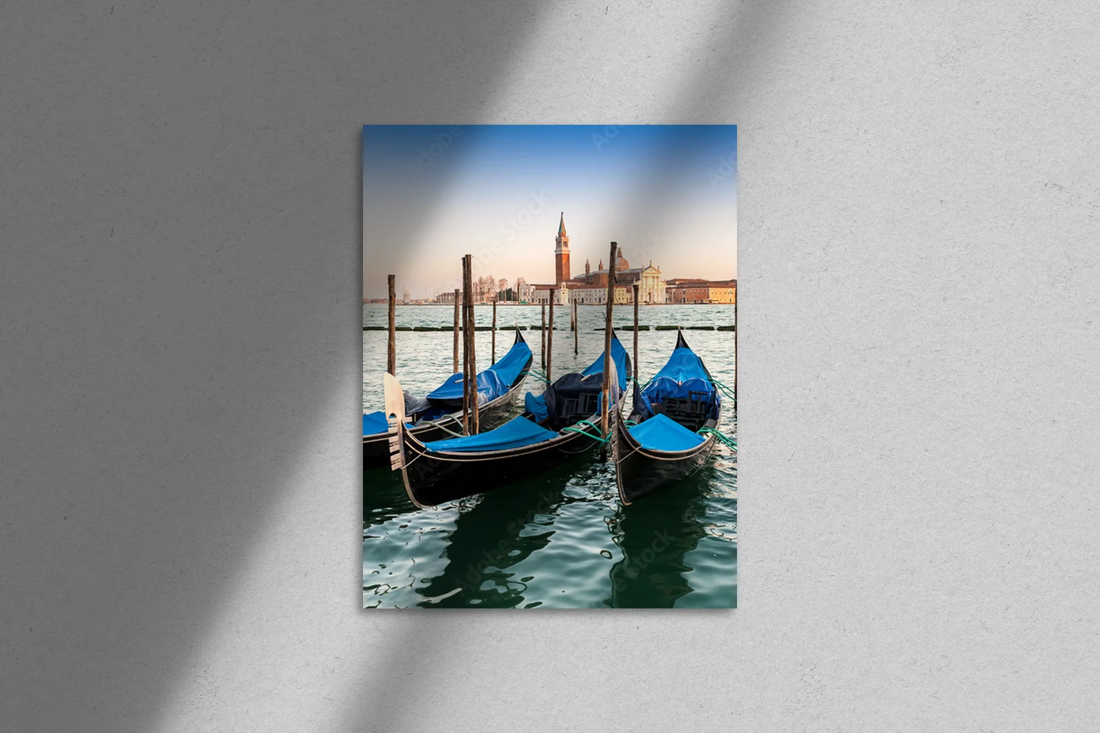 Romantyczna gondola w sercu Wenecji