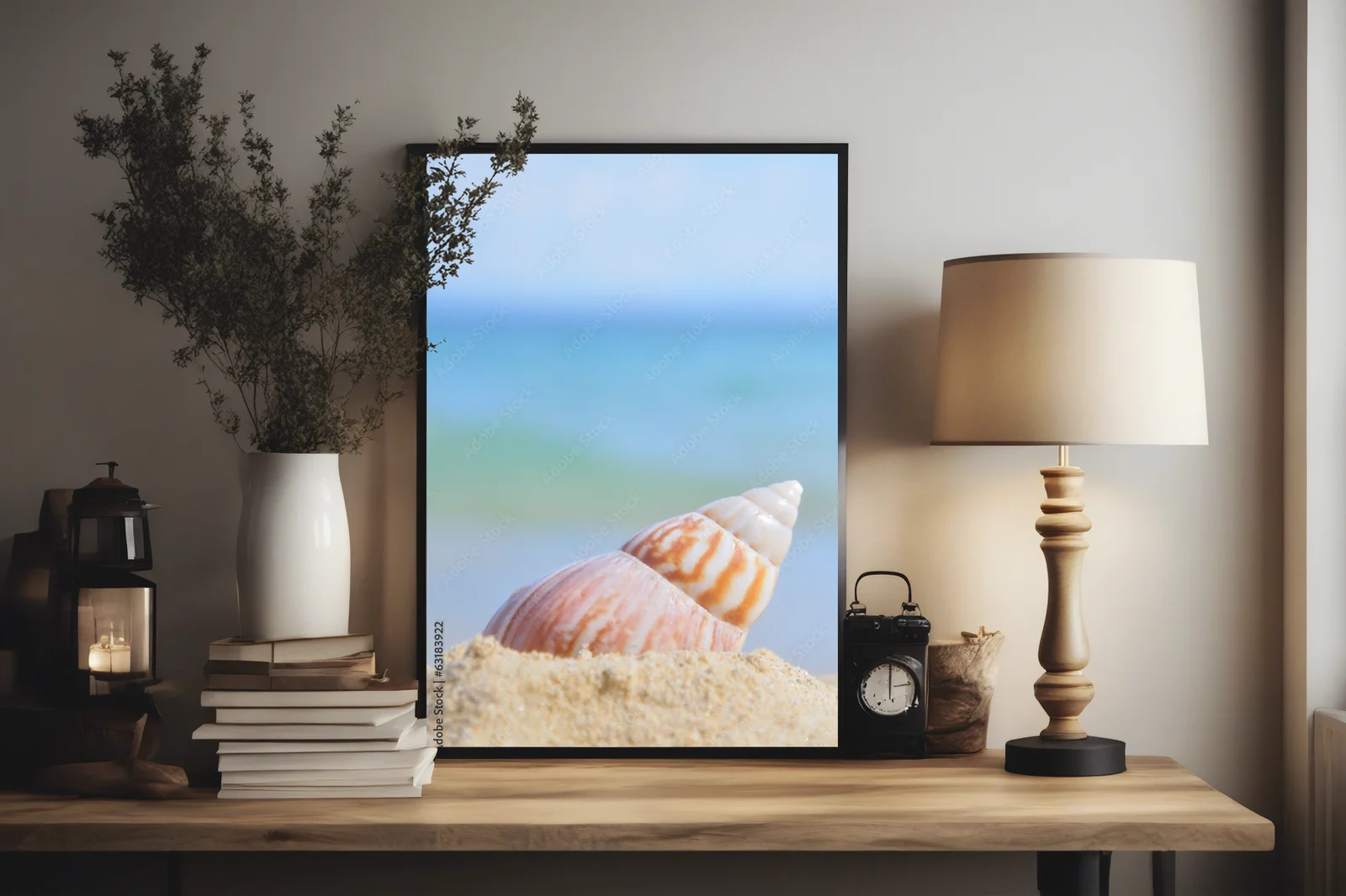 Urokliwa muszla na piaszczystej plaży
