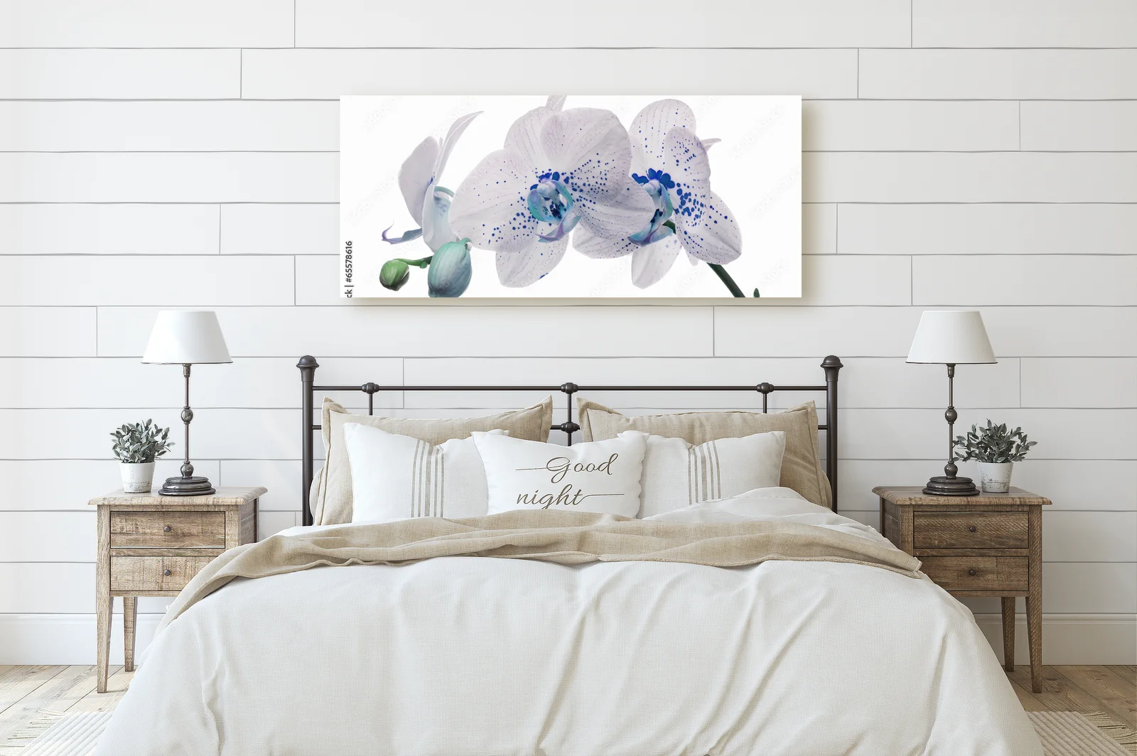 Orchidea w elektrycznych odcieniach błękitu