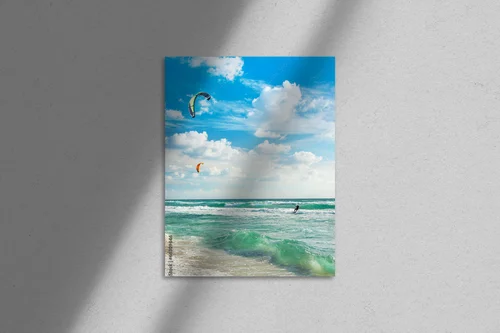 Ekstremalne emocje: kitesurfing w błękitnych tonacjach