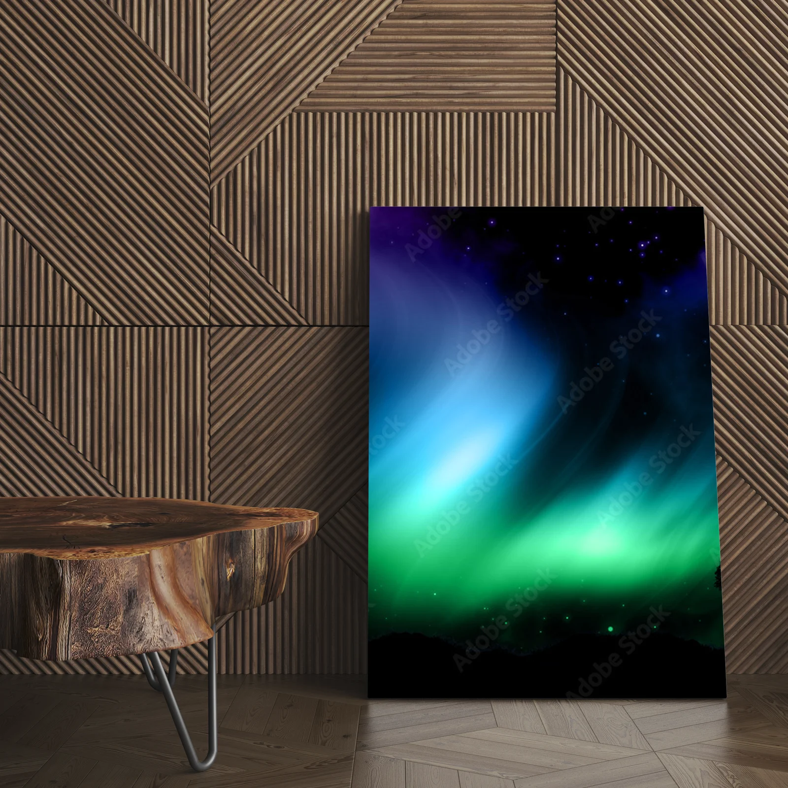 Nocne niebo z aurorą nad leśnymi sylwetkami