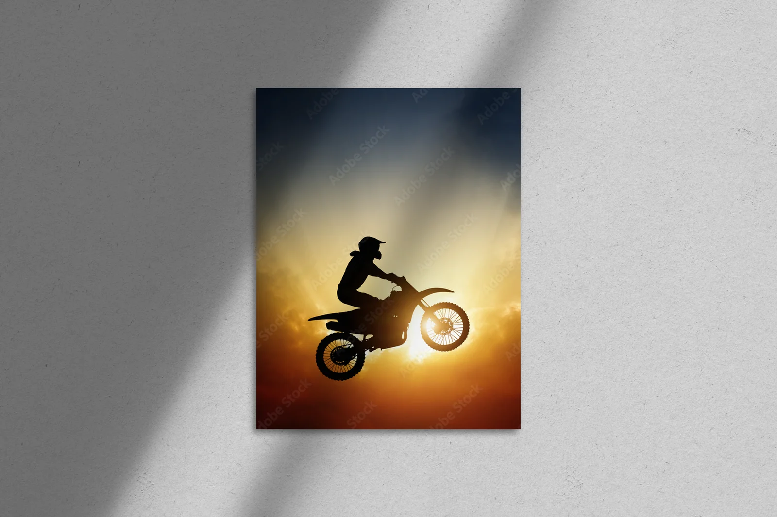 Motocyklowa ekstaza w mrocznych odcieniach