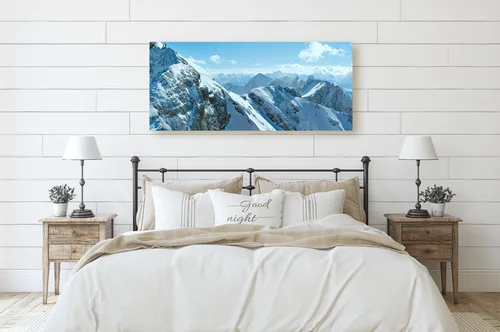 Zimowe panorama gór Dachstein w błękitnych odcieniach