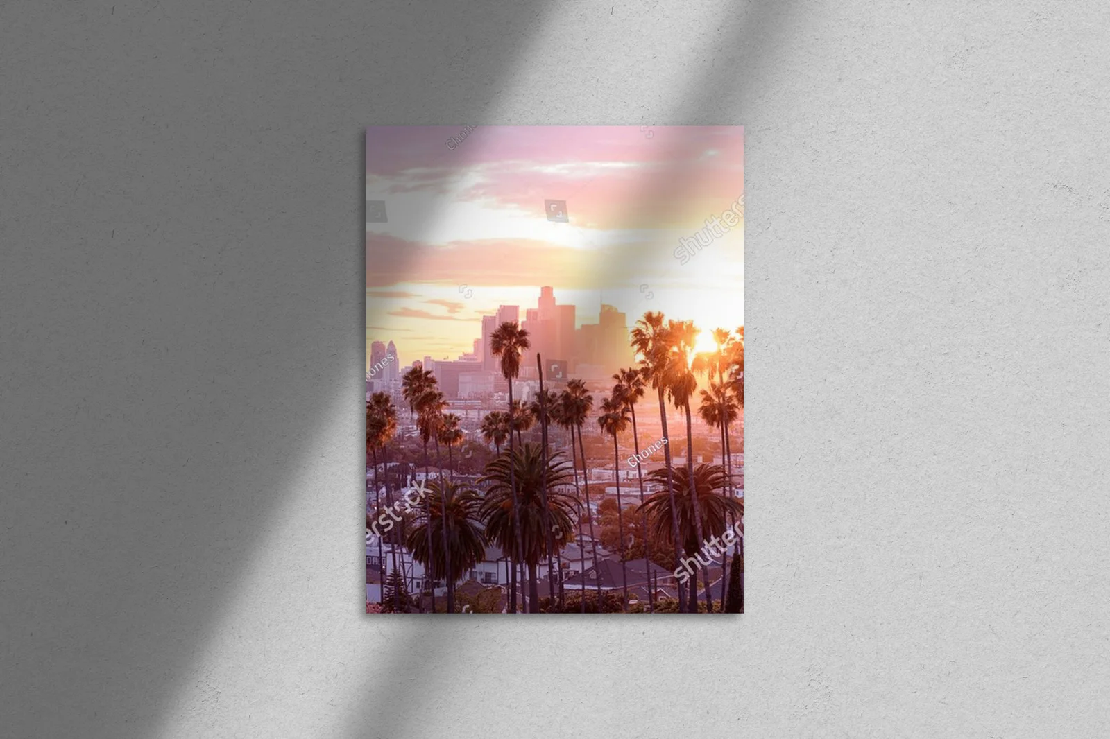 Zachód słońca wśród palm w Los Angeles