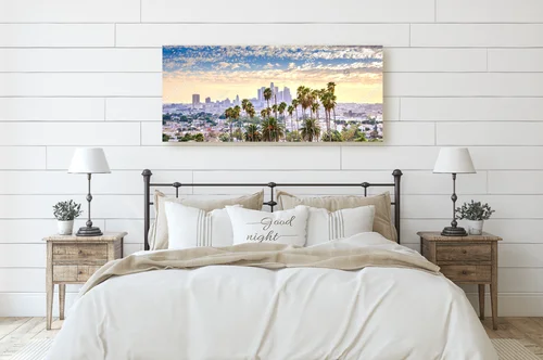 Zachód słońca nad Los Angeles w pastelowych odcieniach
