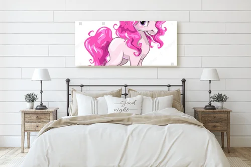 Urocza księżniczka w pastelowym świecie pony