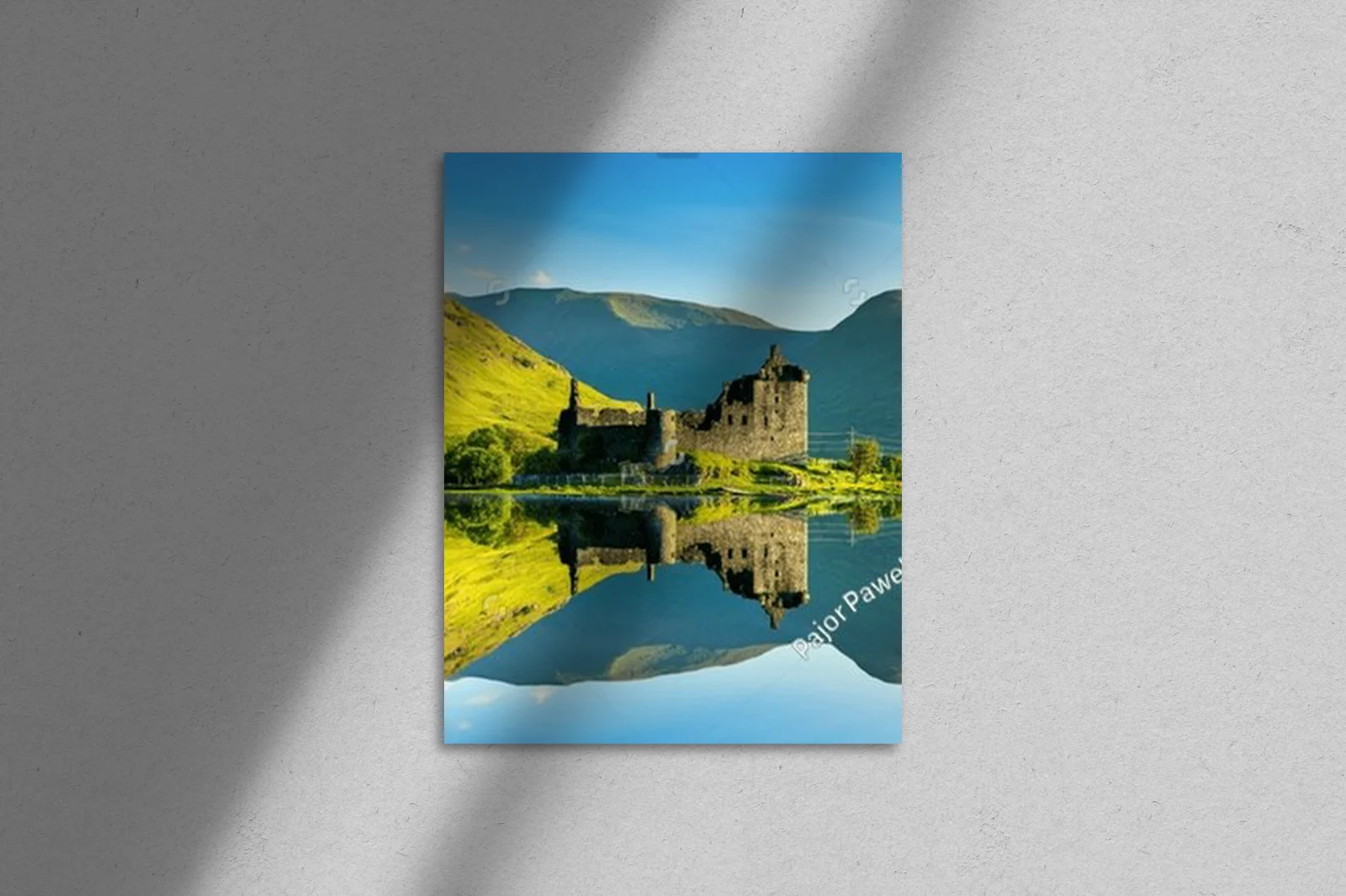 Zamek Kilchurn wśród majestatycznych gór