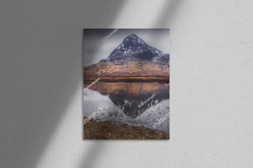 Moody w Highlands: Refleksje na Lochan Na Fola