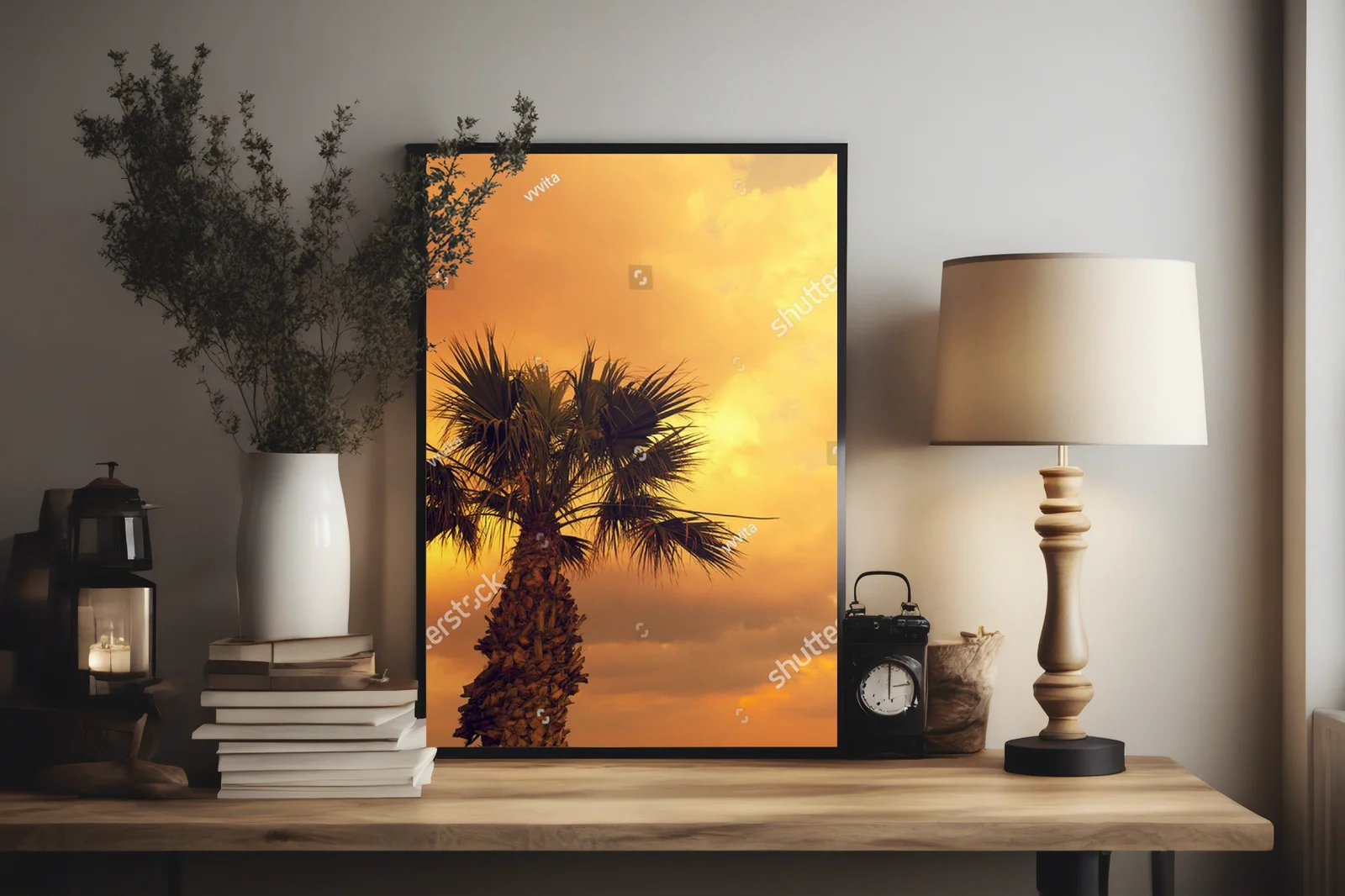Tropikalna magia palm w złotej scenerii