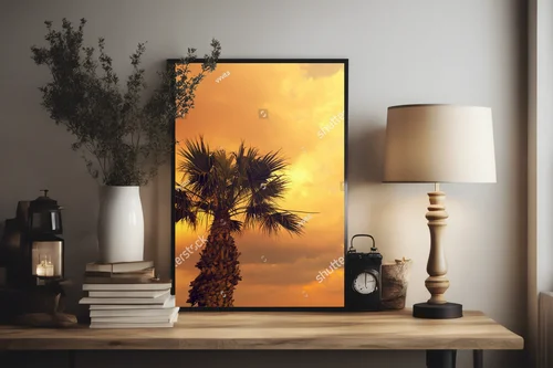 Tropikalna magia palm w złotej scenerii