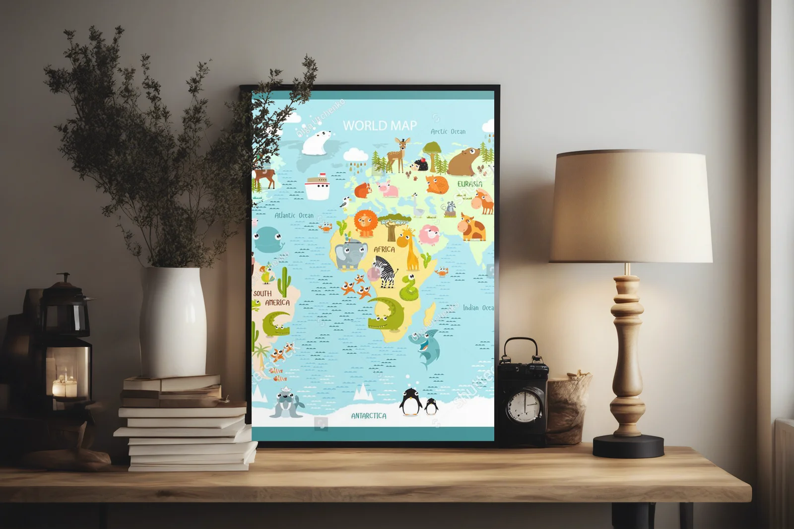 Kolorowa mapa świata z bajkowymi zwierzętami