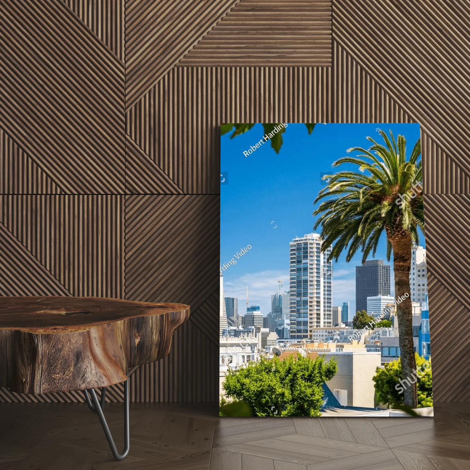 Nowoczesny pejzaż San Francisco pod palmą