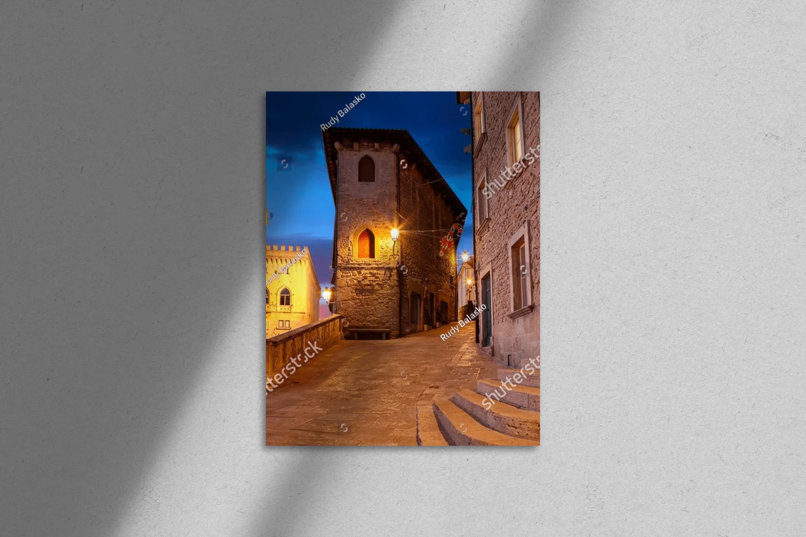 Malowniczy zachód słońca nad San Marino