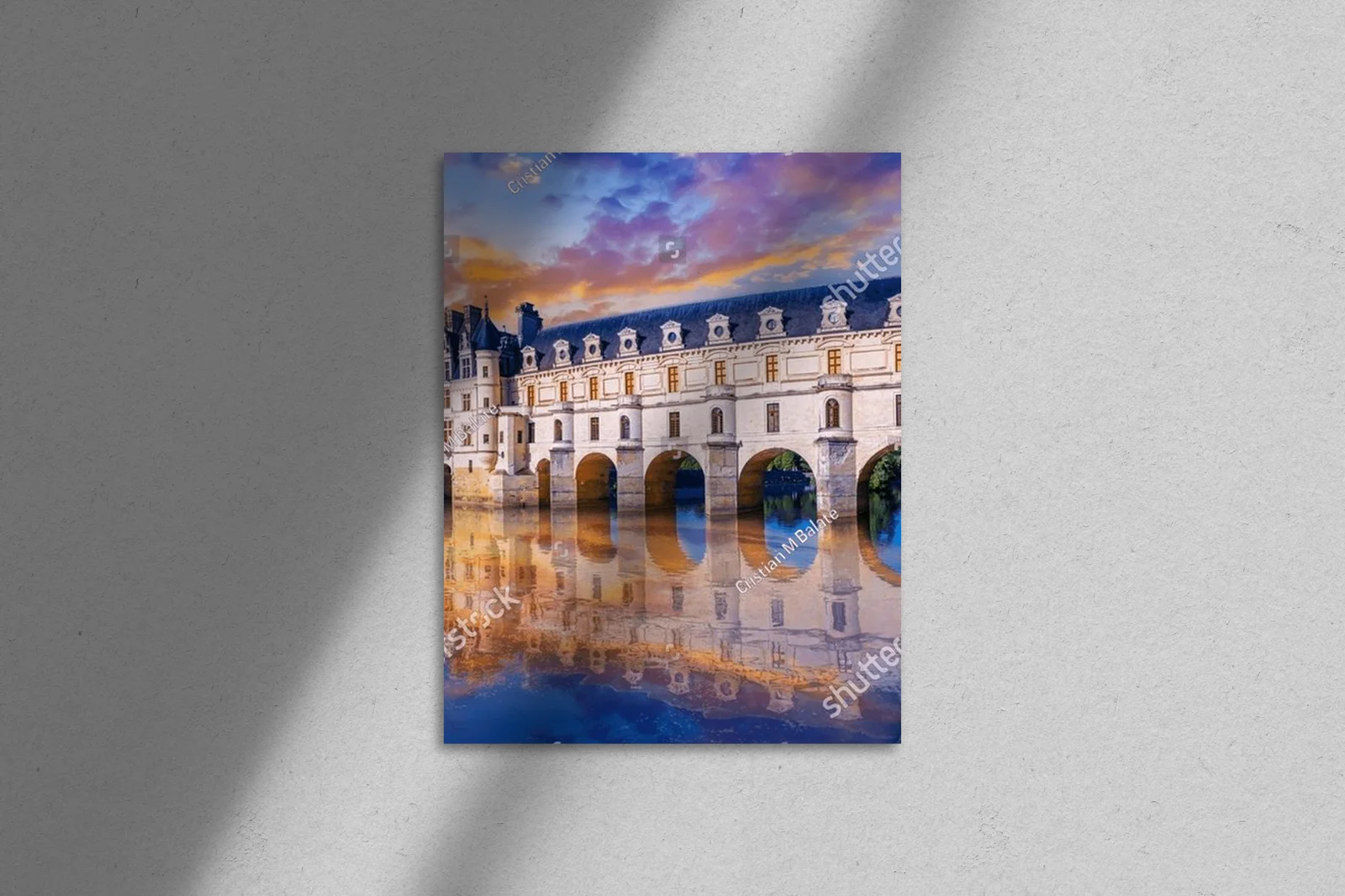 Złote refleksy na rzece Cher: zamek Chenonceau
