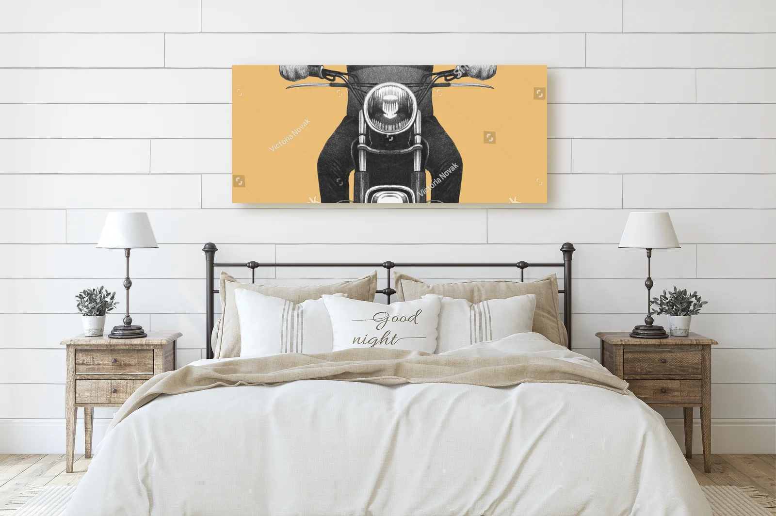 Kangur na motocyklu w miodowych odcieniach