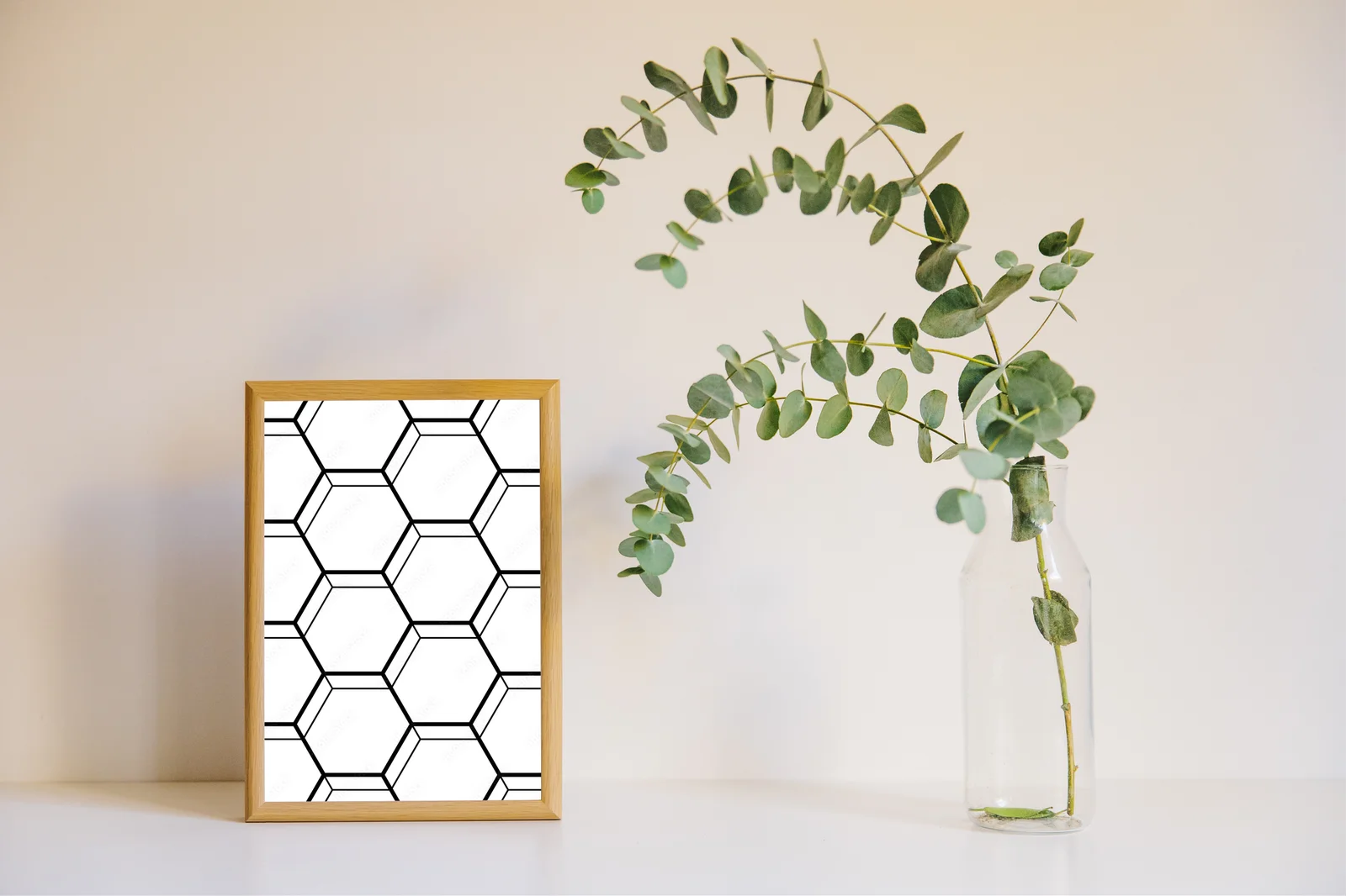 Elegancka geometria w monochromatycznej harmonii