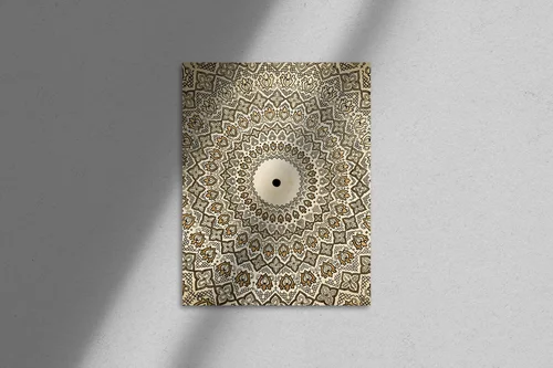 Orientalne ornamenty w czerni i złocie