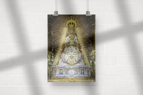 Mistyczna aura Virgen del Rocío w głębokiej czerni
