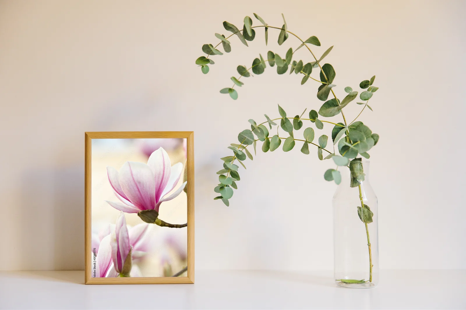 Elegancka atmosfera magnolii w stonowanych barwach