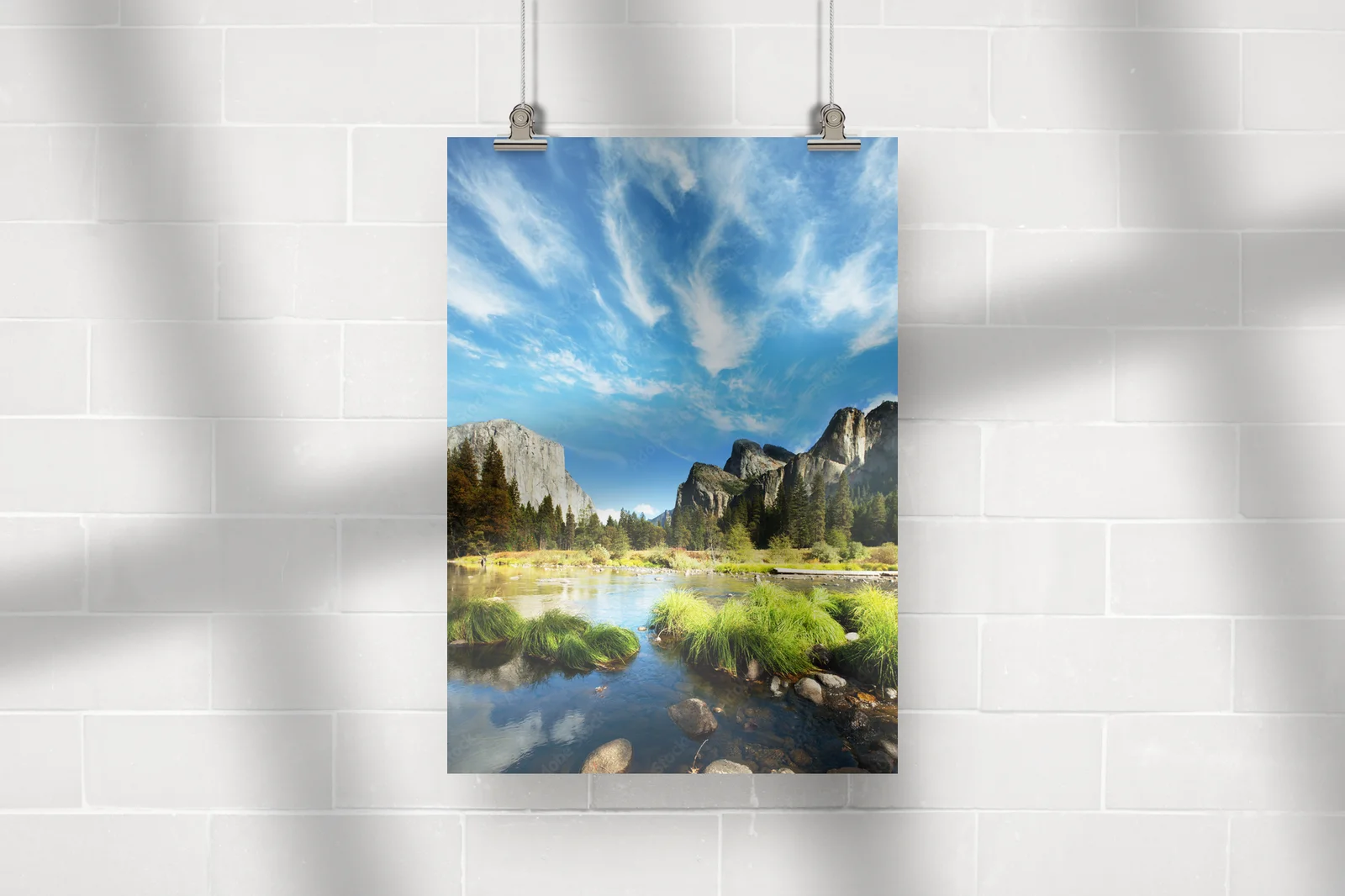 Oszałamiający widok na Yosemite w monochromatycznej tonacji